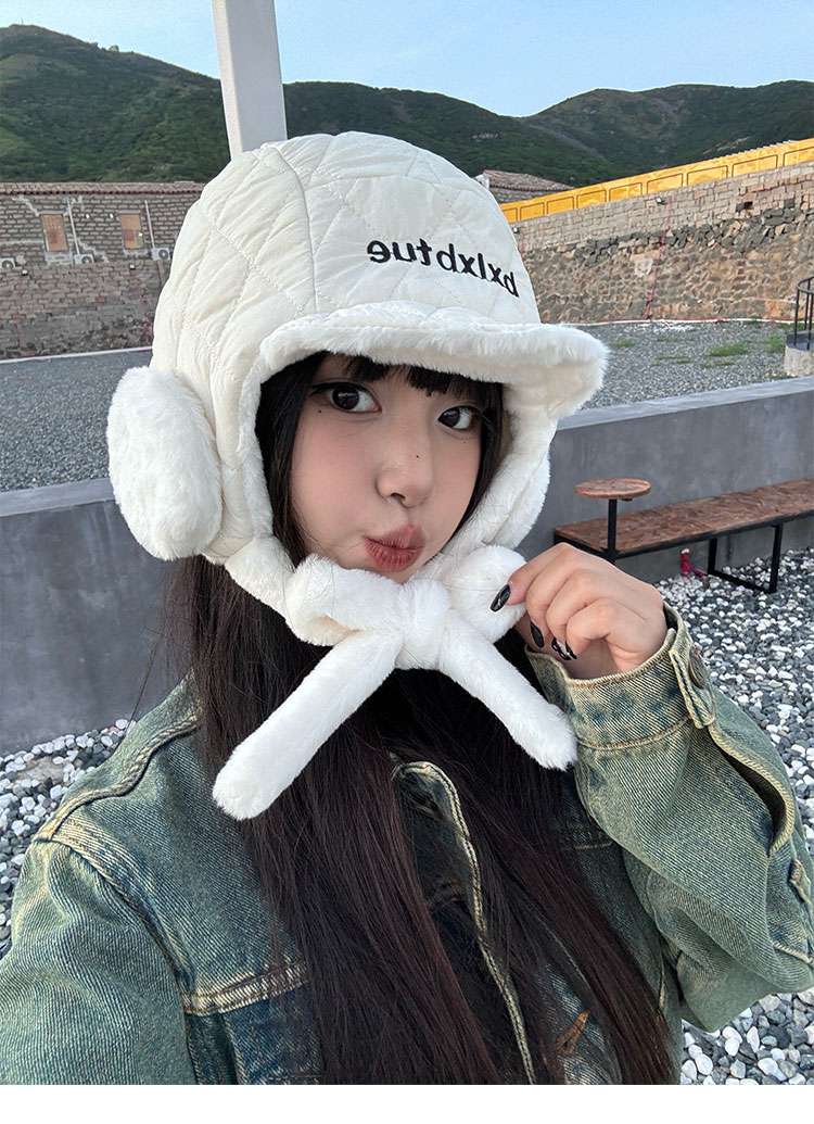 もこもこ耳あて付き防寒フライトバケットハット