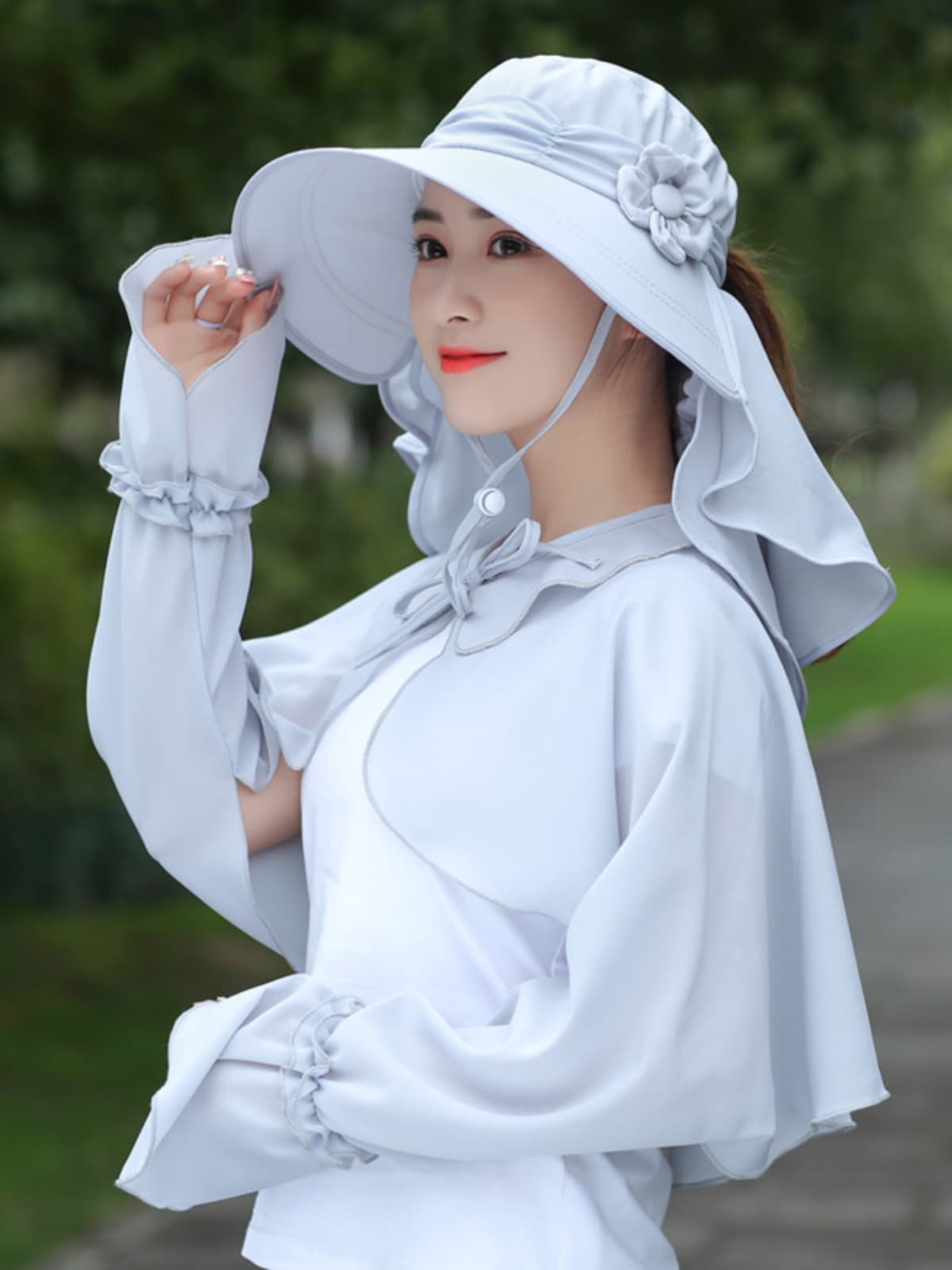 優美な花付きつば広サンシールドバケットハット